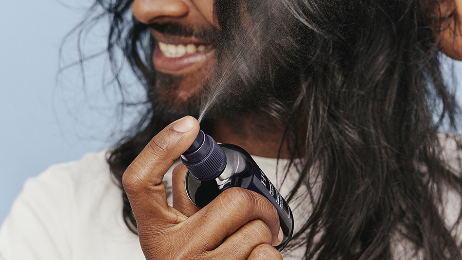 C’est quoi le spray coiffant texturant ?