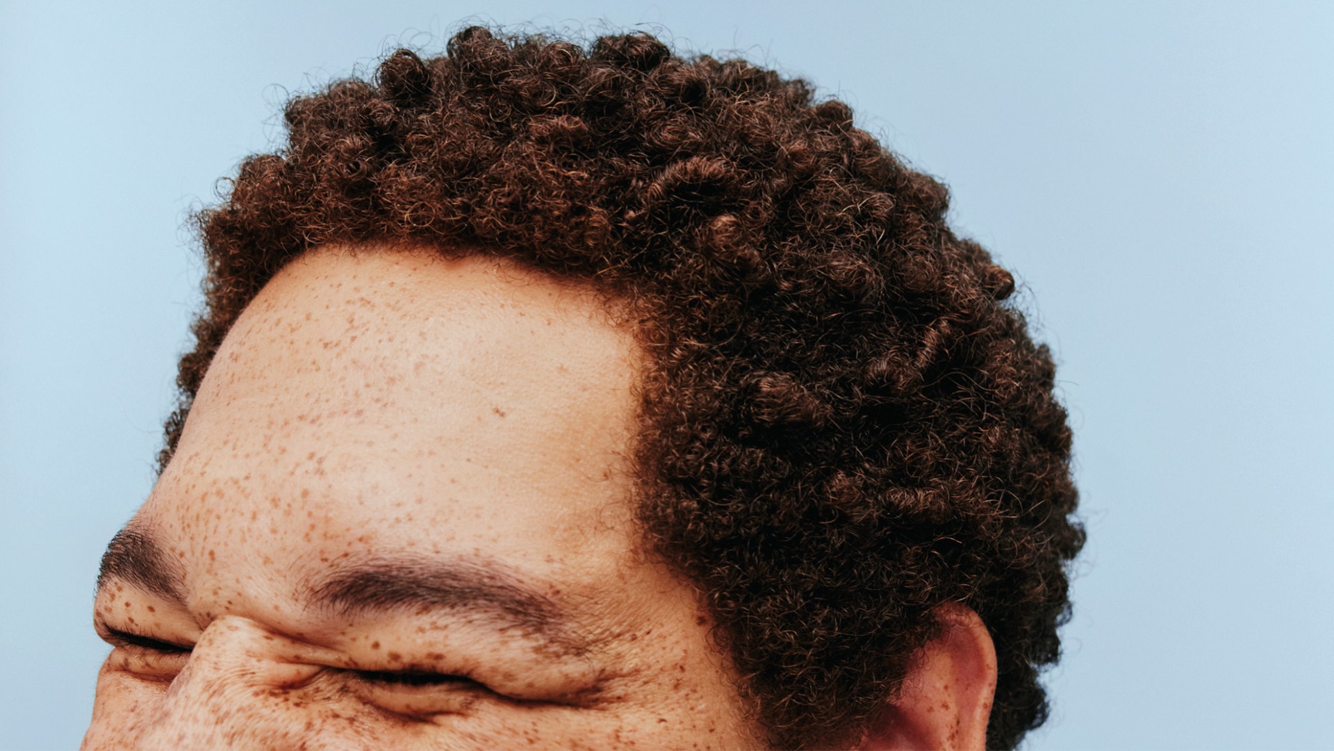 Comment hydrater et renforcer vos cheveux secs