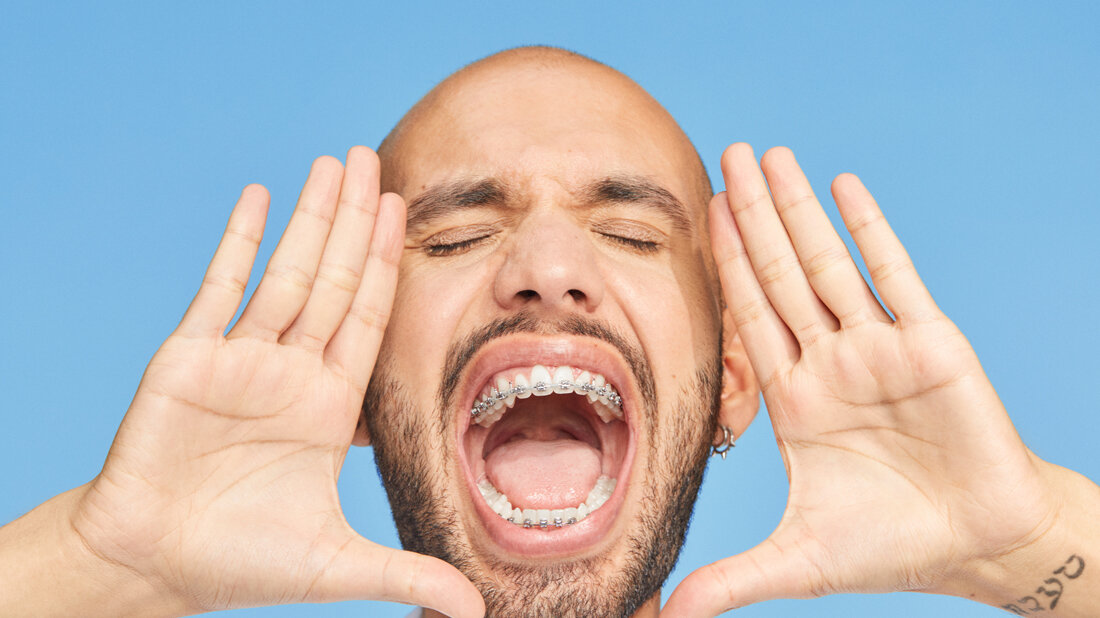 Le charbon actif, ingrédient miracle pour des dents plus blanches ?  