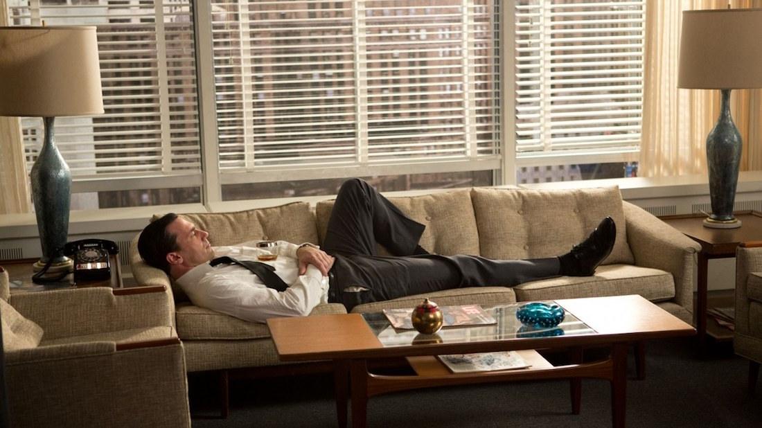 Comment cacher sa gueule de bois au bureau